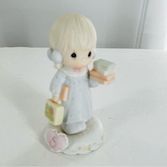 Precious Moments Grow in Grace Age 5 - Picture 1 of 4